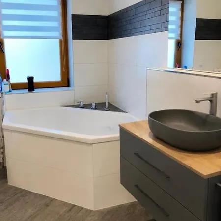 Modern 2-room With Garden * Haimhausen (Bavaria)
